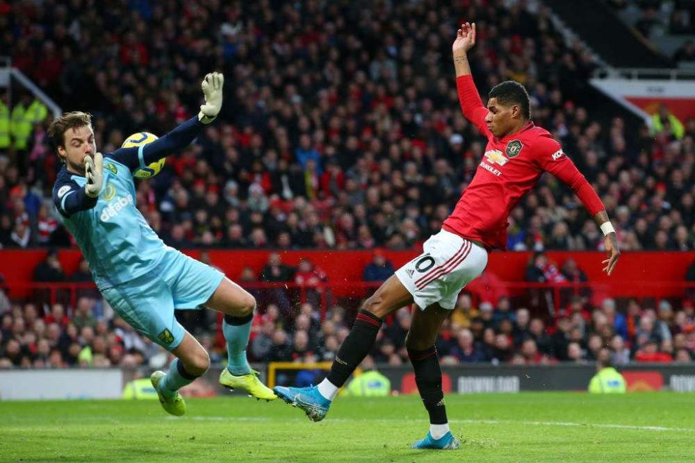 莱比锡今日表现抢眼，热刺整场无解，教练赛后亲自拥抱的简单介绍